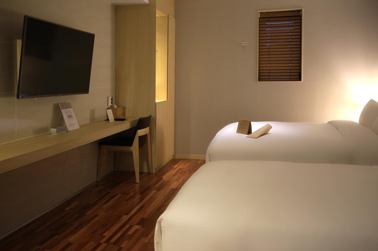 Suwon Top Cloud Hotel Exterior photo