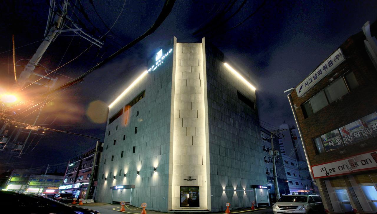 Suwon Top Cloud Hotel Exterior photo