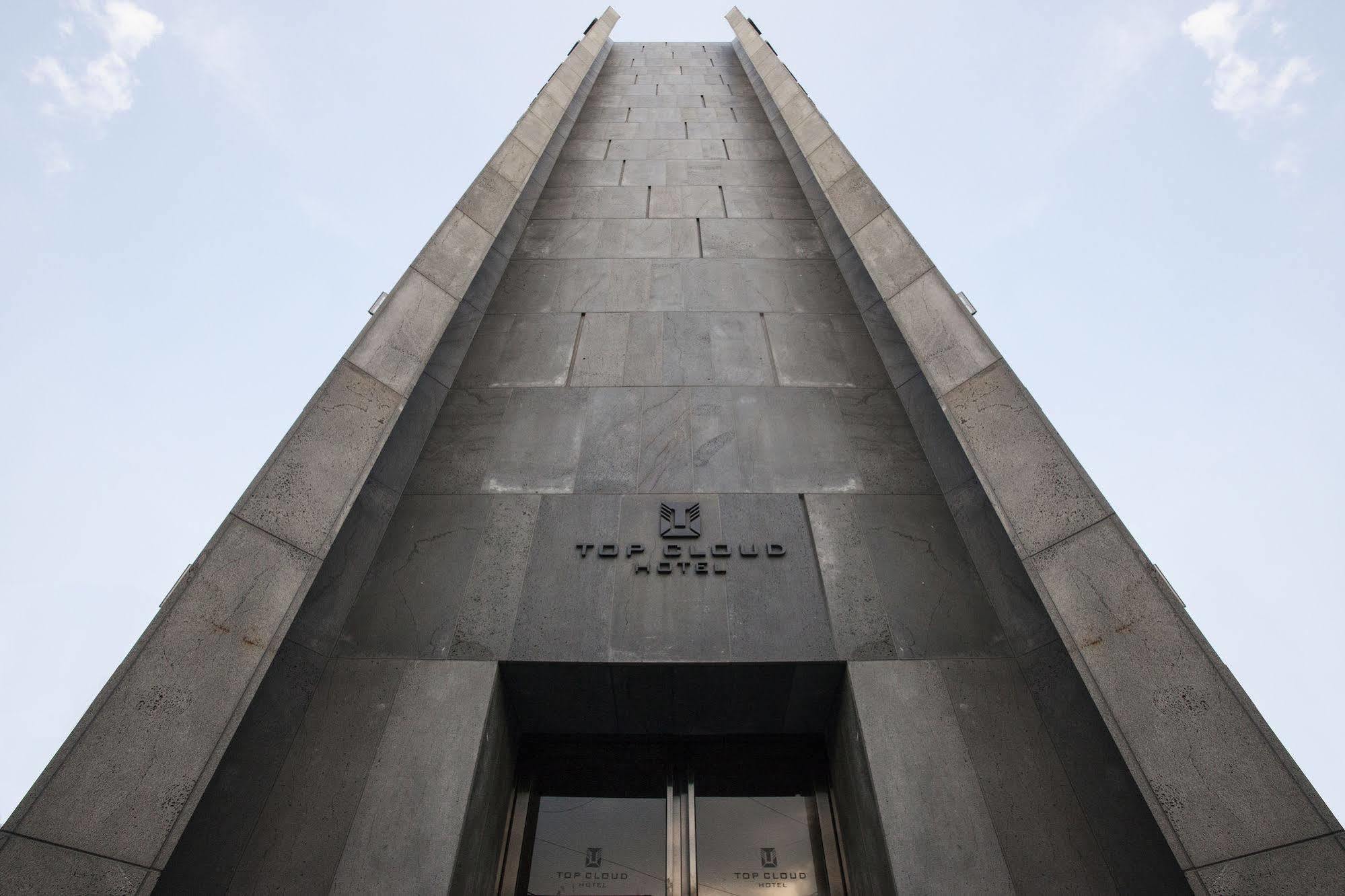 Suwon Top Cloud Hotel Exterior photo