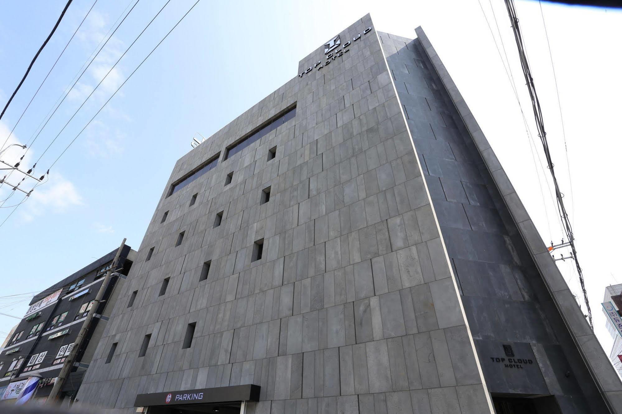 Suwon Top Cloud Hotel Exterior photo